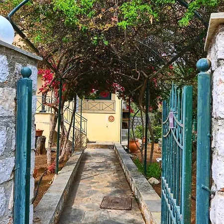 Pavlos' With View * Kórfos