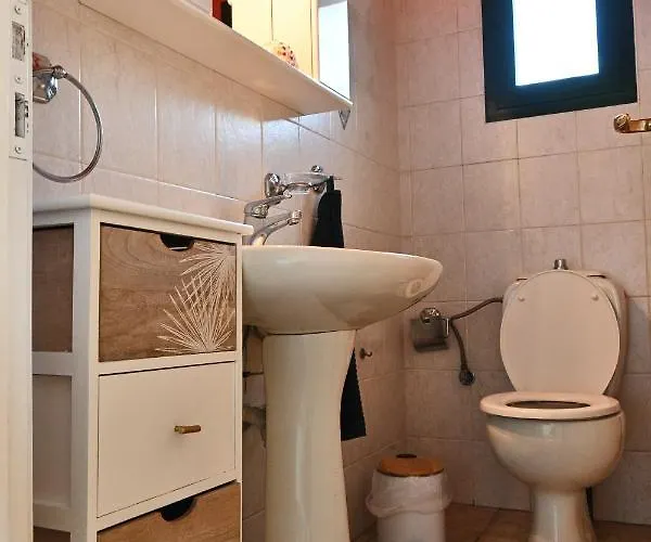 Pavlos' With View 別荘 *